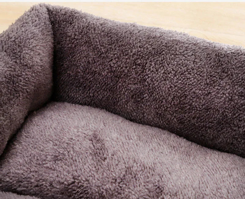 Black Dog Bed Plush Sleeping Bed for Large, Medium and Small Dogs, Non-Slip and Bite-Resistant Pet Sleeping Mat Brinira